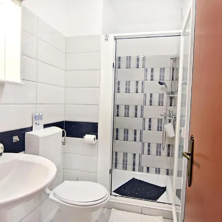 In Mit Grosser Terrasse By Interhome Apartman Umag