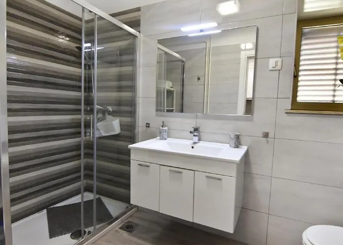 In Mit Grosser Terrasse By Interhome Apartman Umag