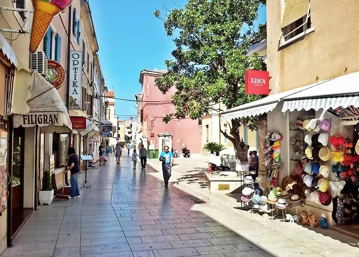 Apartman In Mit Grosser Terrasse By Interhome *